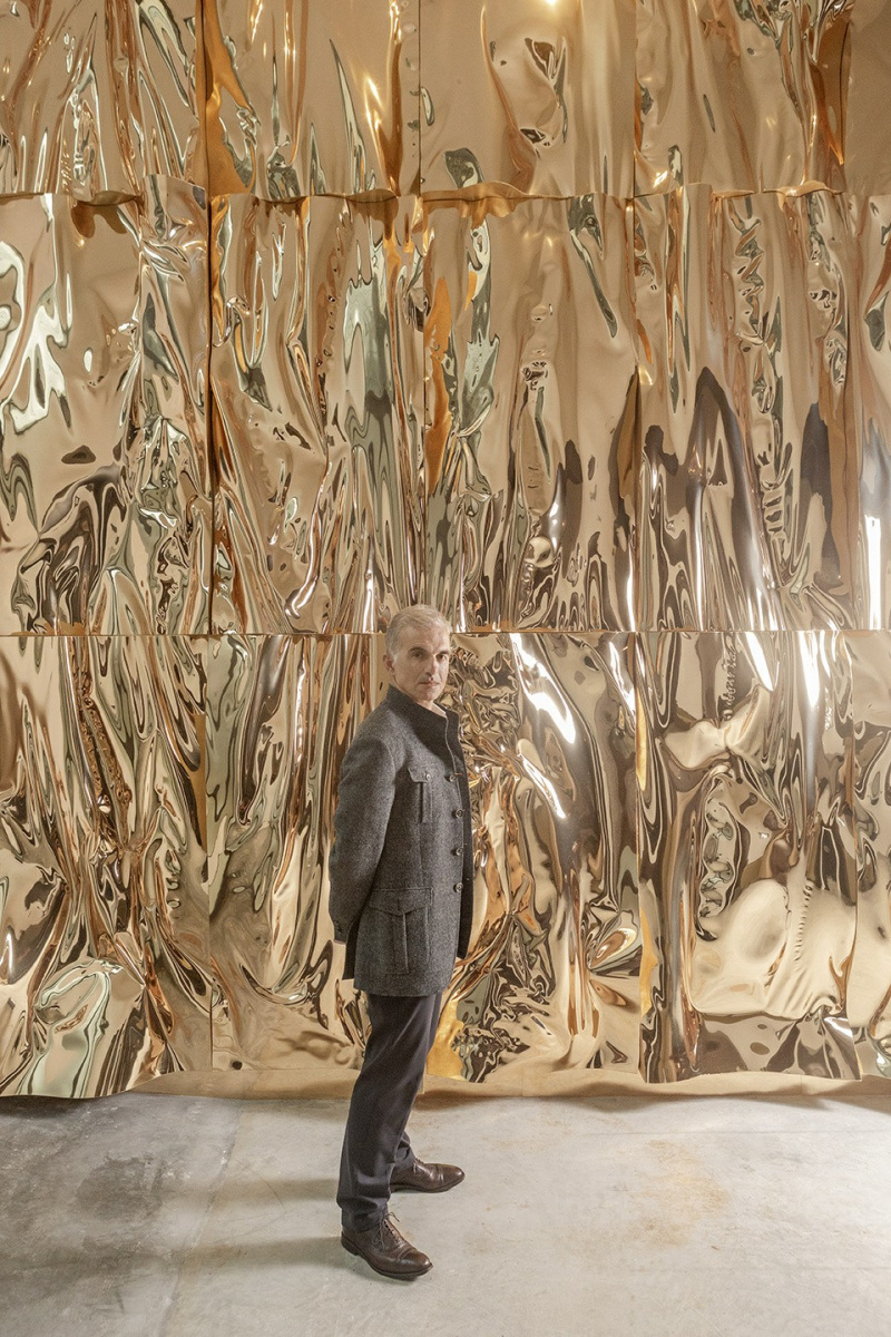 Basque Luxury Golden Wall